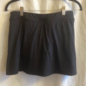Lands’ End women’s size 6 black swim mini skirt bottom only